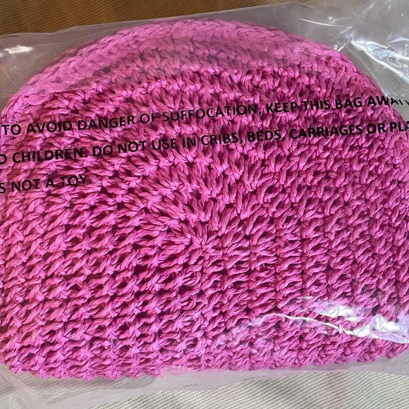 Macy’s Flower Show Small Dome Pouch - NWT - Picture 6 of 7